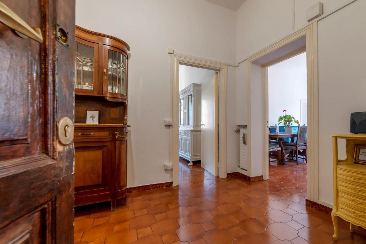 Santa Maria Maggiore Roomy And Bright Flat Roma Exterior foto